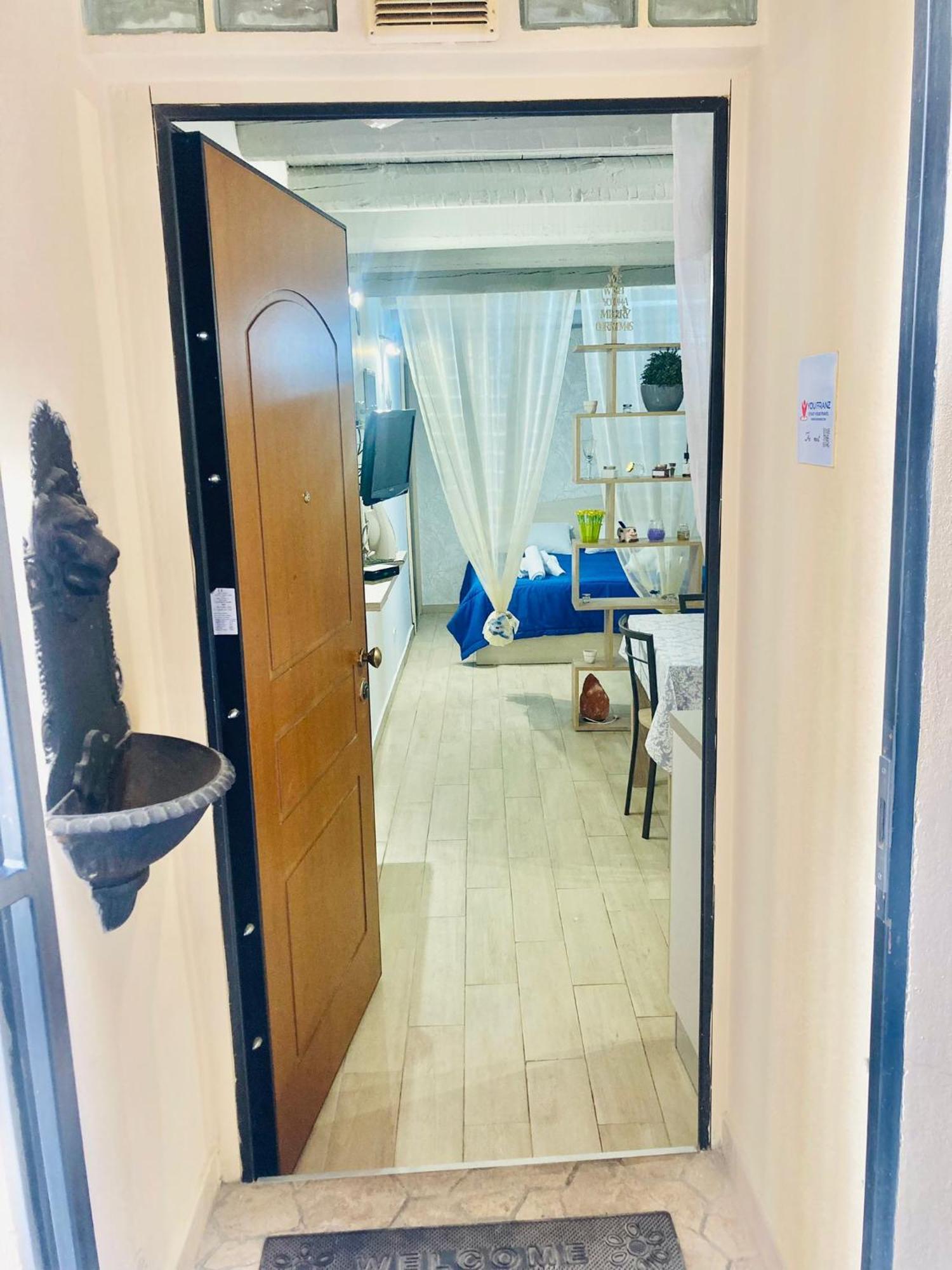 Massimo Teather Apartment Палермо Екстериор снимка